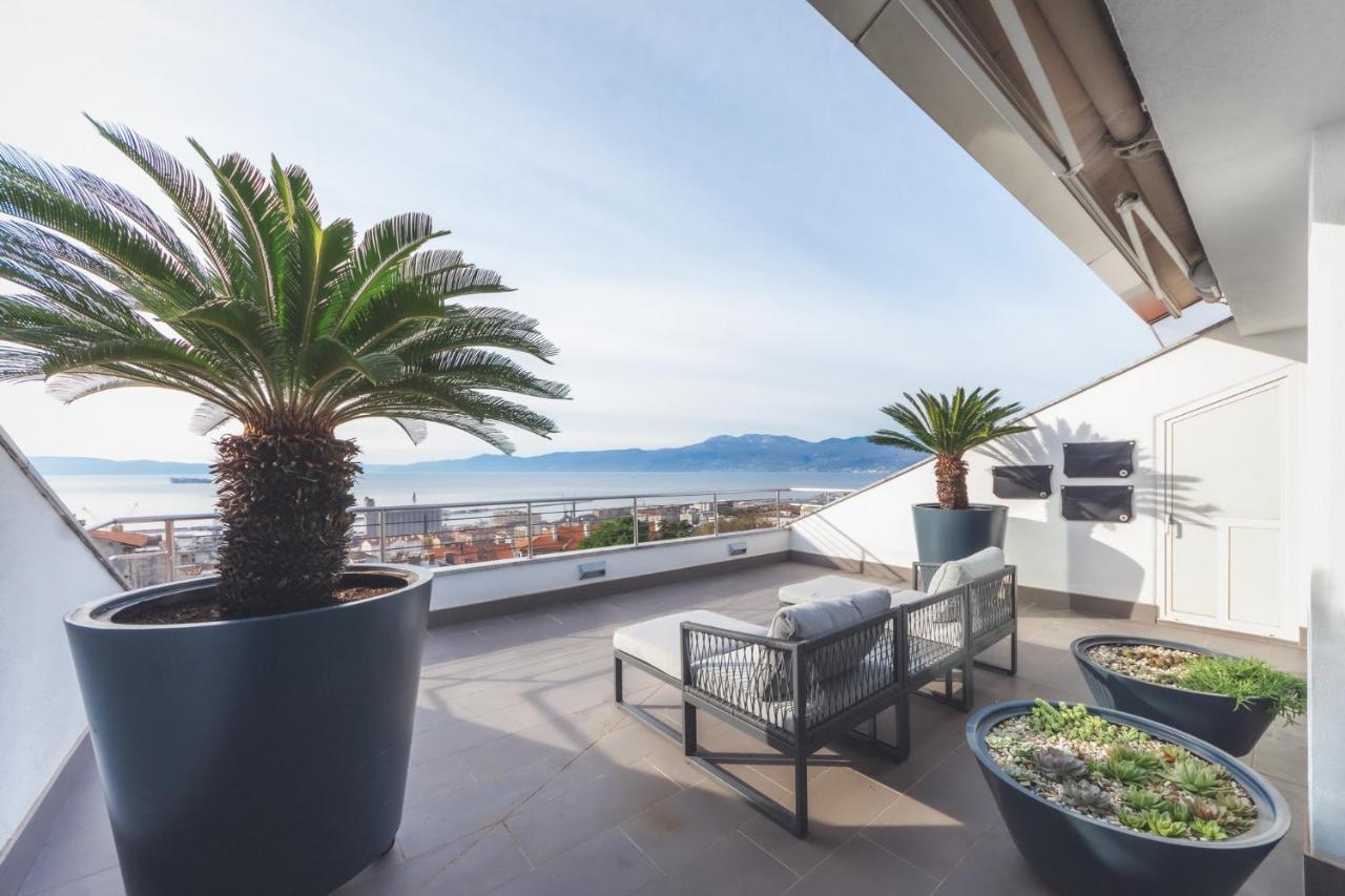 Penthouse Belvedere City View With Private Parking Rijeka Eksteriør bilde